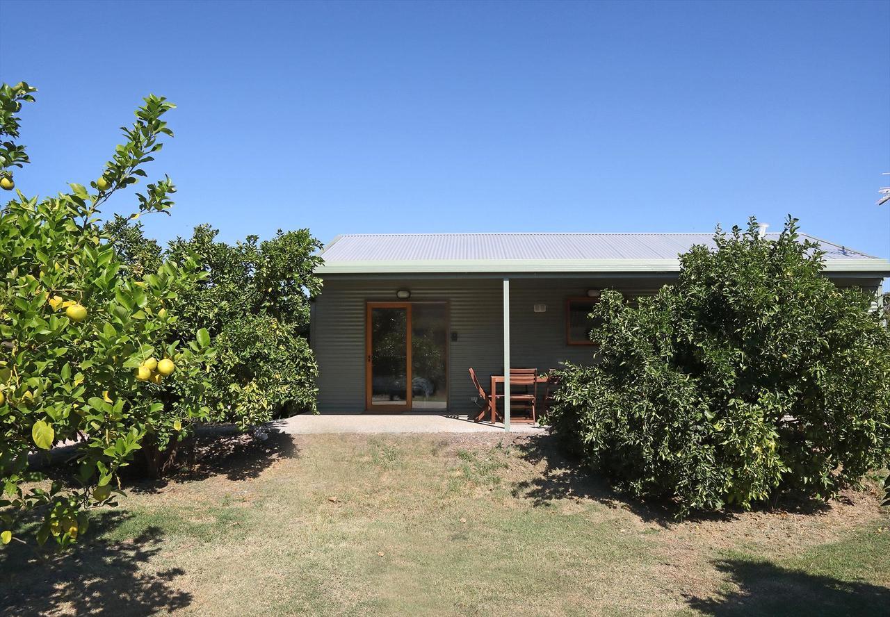Swan Valley Sisters Henley Brook Exterior photo
